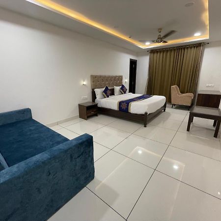 Clover Inn Udaipur Ngoại thất bức ảnh