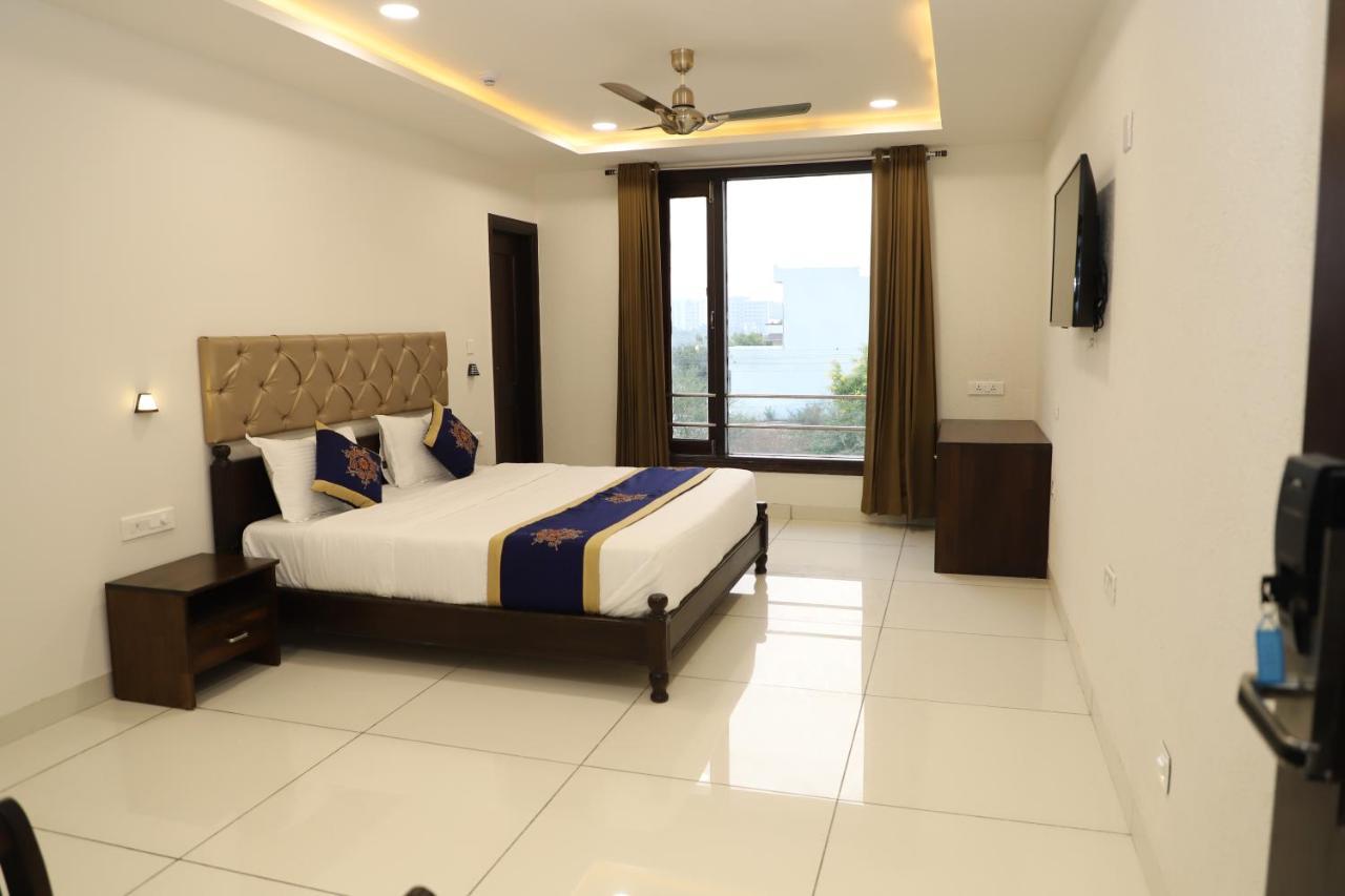 Clover Inn Udaipur Ngoại thất bức ảnh