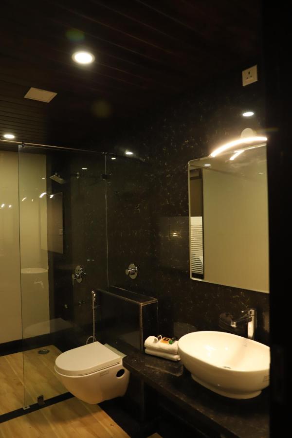 Clover Inn Udaipur Ngoại thất bức ảnh